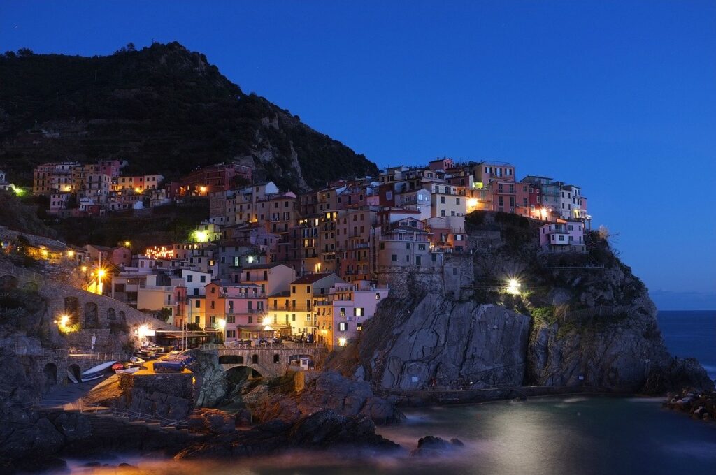 cinque terre 828614 1280