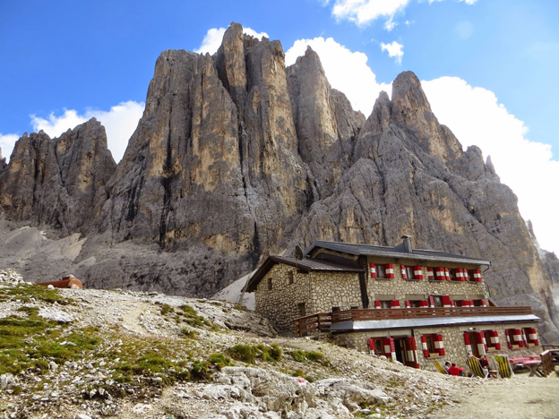 I più belli rifugi Montani sulle Alpi Italiane