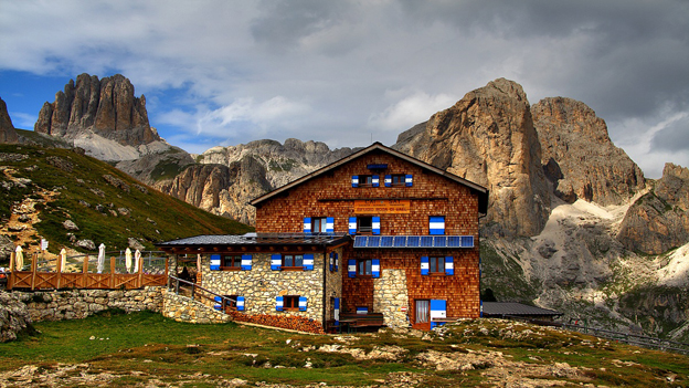 I più belli rifugi Montani sulle Alpi Italiane