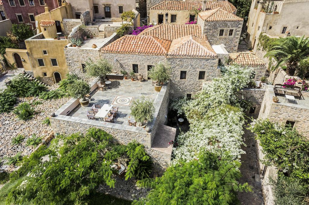 Cosa fare, come arrivare e dove dormire a Monemvasia e Elafonisos Cosa fare, come arrivare e dove dormire a Monemvasia e Elafonisos