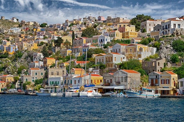 Symi splendore neoclassico vicina a Rodi