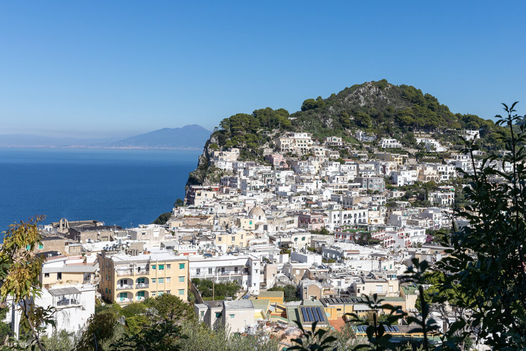 Capri cosa vedere e come raggiungerla anacapri panoramo dal monte solaro