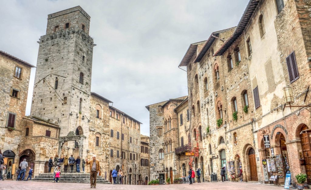 san gimignano piazza centrale