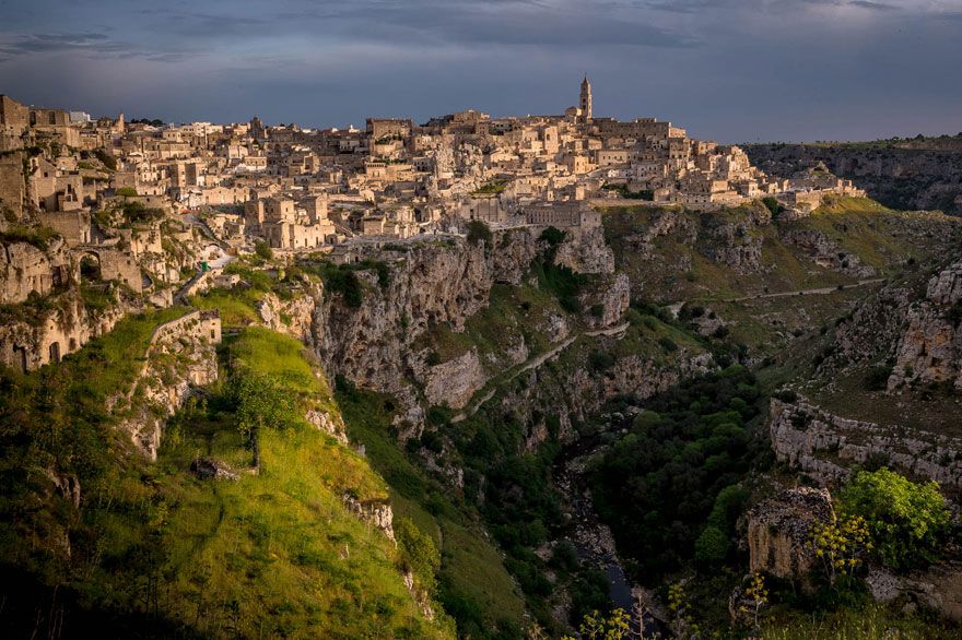 parco della murgia materrana vista sassi