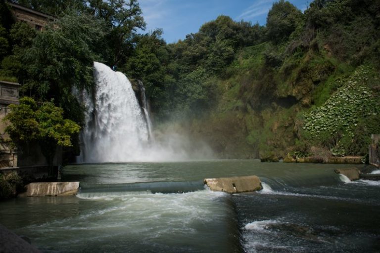 5 luoghi naturalistici d’Italia dove andare cascata del liri x