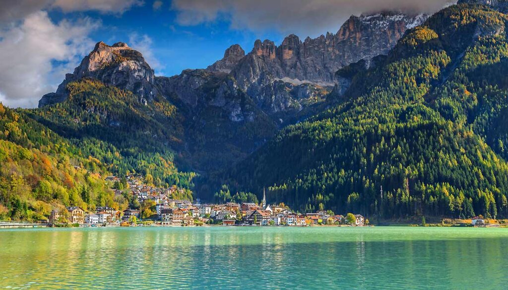 lago alleghe veneto folia autunno