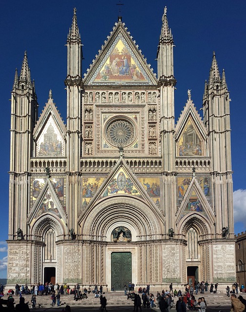 Borghi da visitare nei ditorni di Perugia duomo gbbb