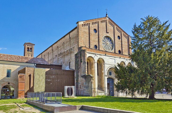 italia padova attrazioni eremitani chiesa