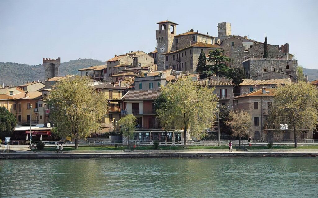 Borghi da visitare nei ditorni di Perugia passignano sul trasimeno