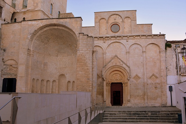Pasqua nel Gargano: Itinerario di 4 giorni tra i borghi più belli monte santangelo