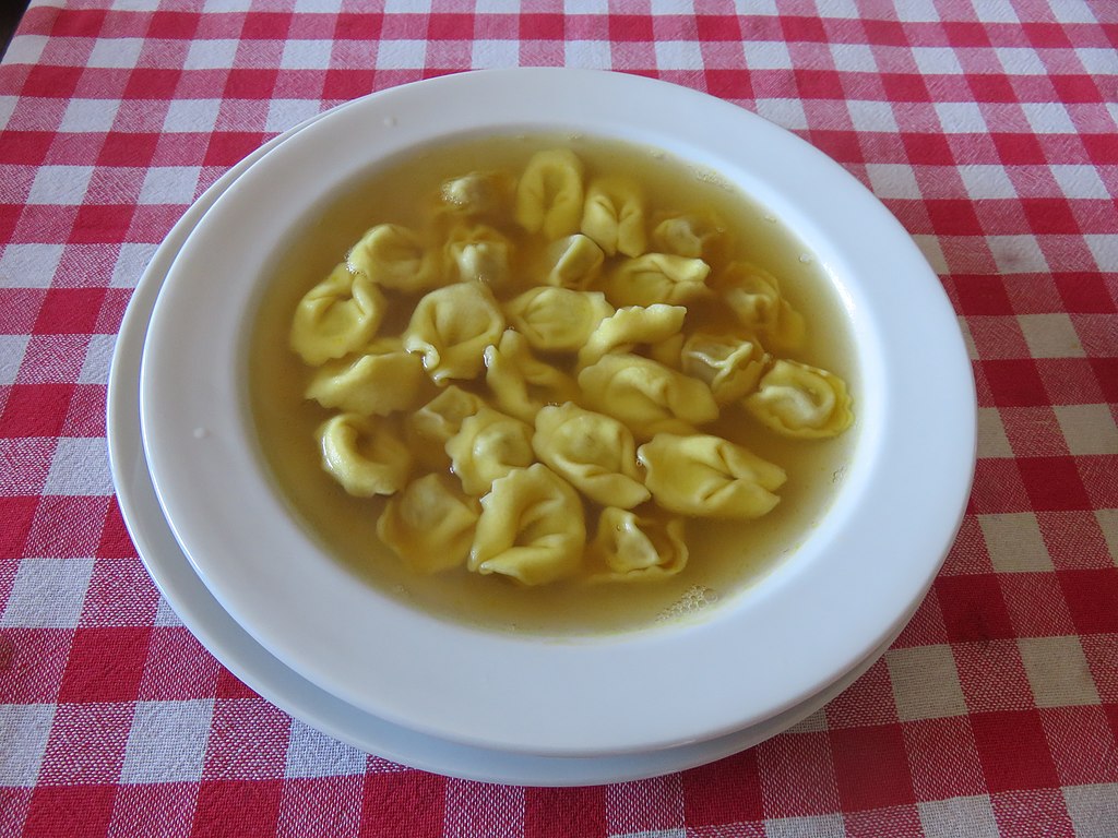 px Cappelletti in brodo