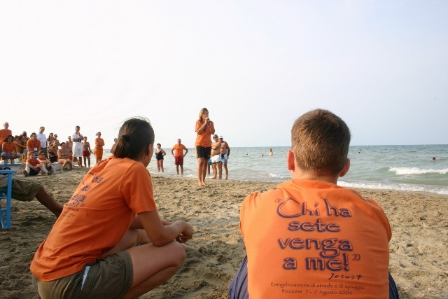 Ferragosto a Riccione cosa fare Evangelizzazione SPiaggia Riccione