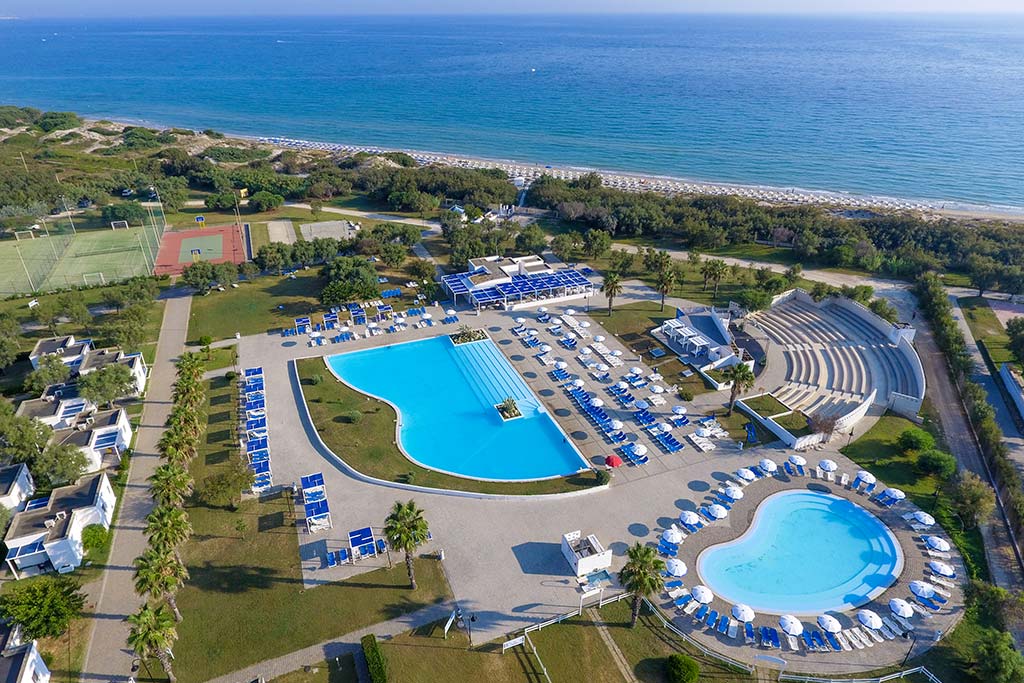 puglia salento futura club torre rinalda piscine mare