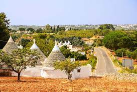 Scopriamo i sentieri più belli d'Italia valle dItria sentiero