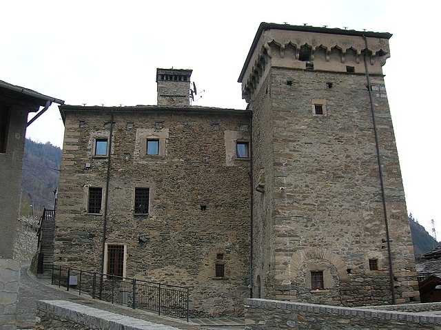 px Castello di Avise