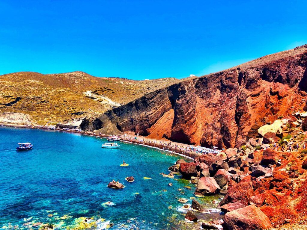 3 Spiagge a Santorini da non perdere red beach santorini