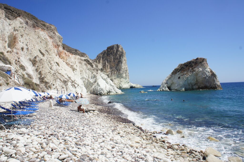 3 Spiagge a Santorini da non perdere white beach santorini
