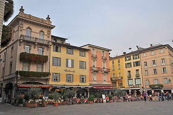 Un weekend a Lugano, Svizzera Piazza della riforma lugano switzerland