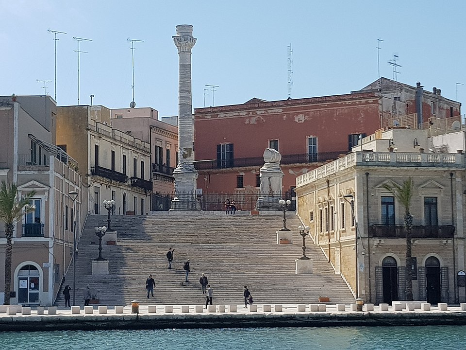 px Colonne romane fine Via Appia dal mare
