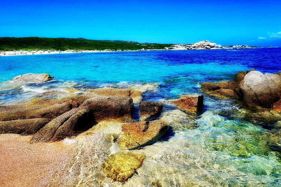 Itinerario di Viaggio : cosa vedere e fare in 2 settimane in Sardegna valle dell erica sardinia italy santa teresa di gallura stone
