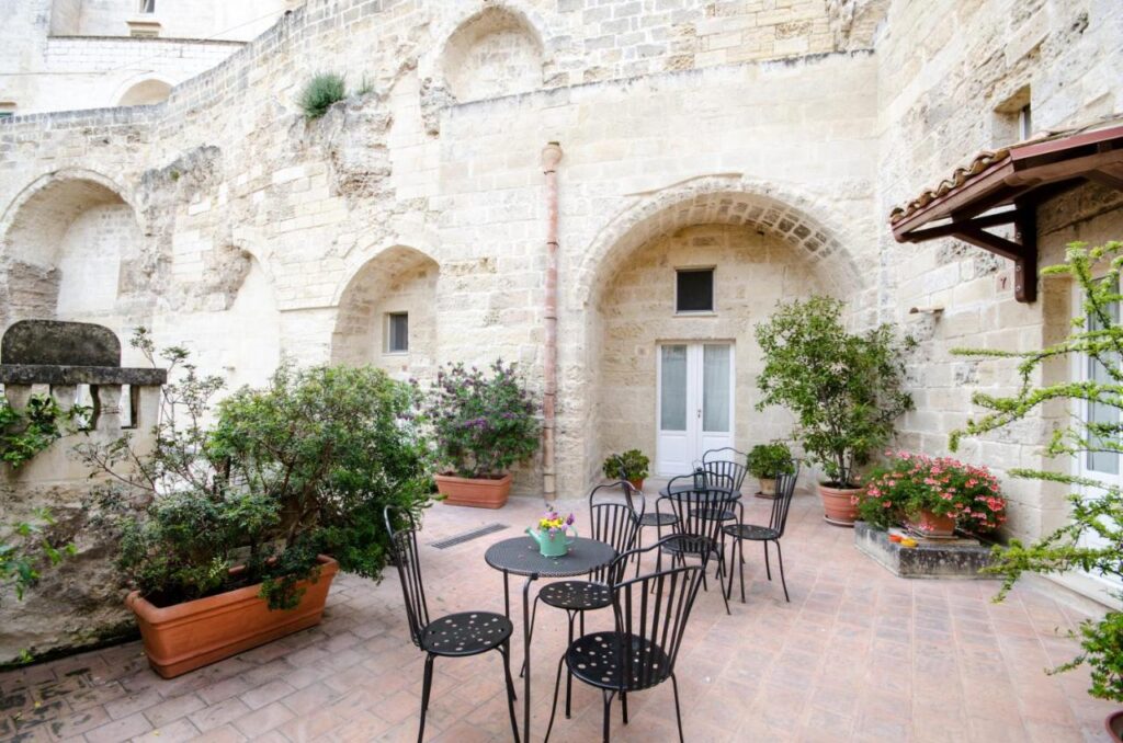 Pasqua 2023 visitare gli agriturismi intorno a Matera Le dodici Lune