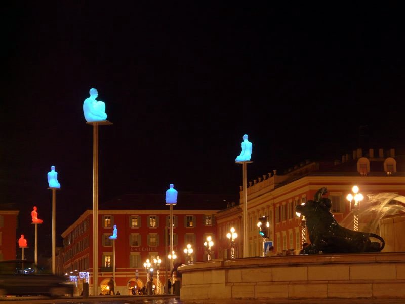 STATUES PLACE MASSENA