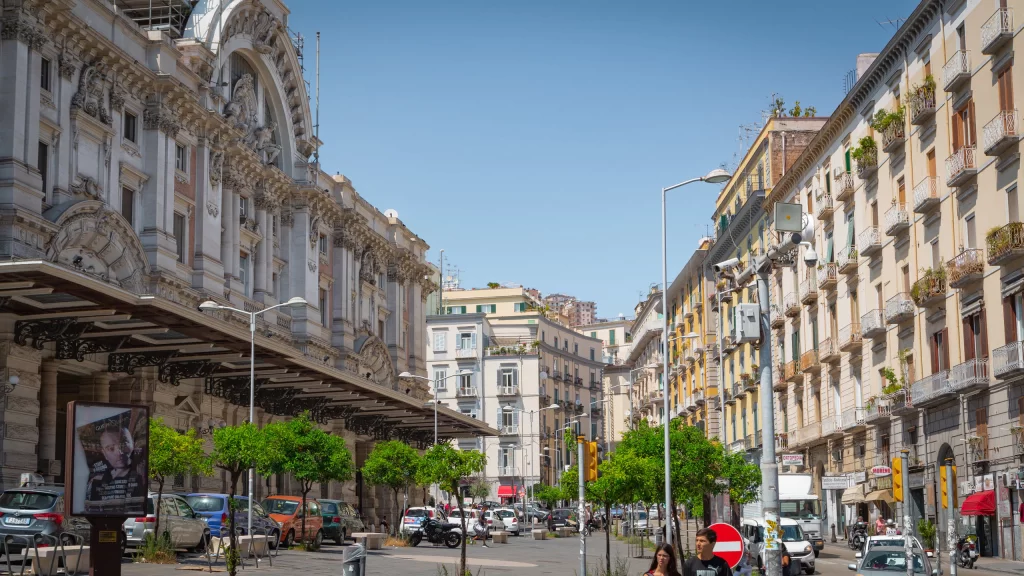 Come scegliere l'alloggio nel migliore quartiere per una vacanza a Napoli Napoli Chiaia