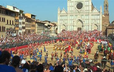 15 luoghi da visitare nei weekend di Maggio calcio storico a Firenze Giugno
