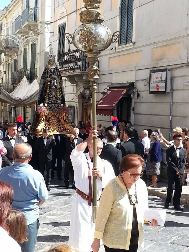 processione dellAddolorata a Bari