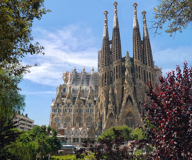 4 giorni a Barcellona - Itinerario completo di 4 giorni sagrada familia gbcddcce