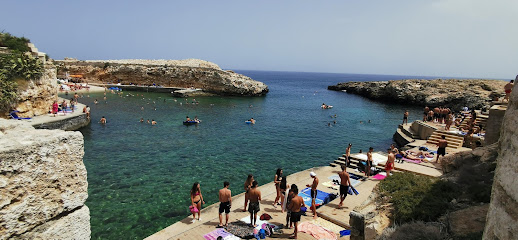 Cala paguro Polignano A Mare