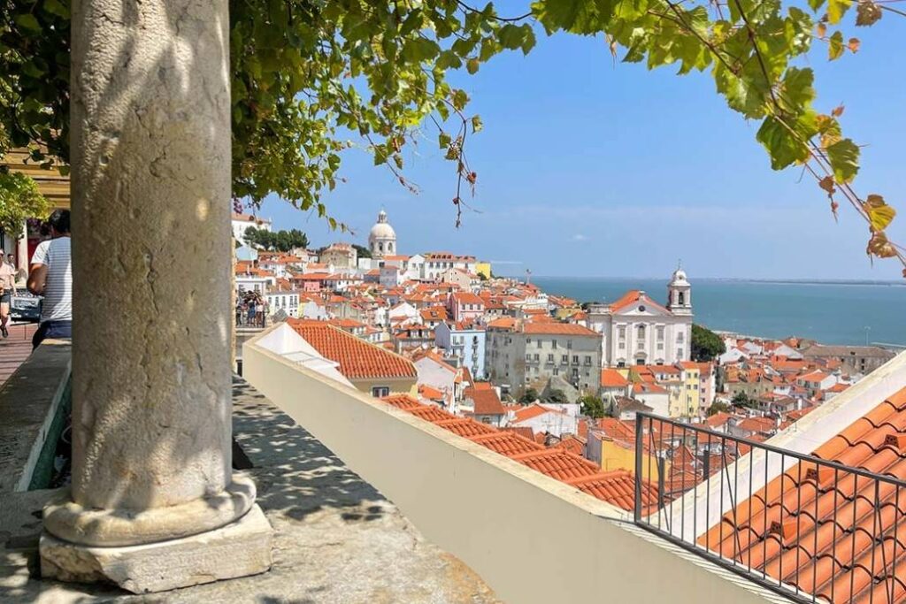 3 giorni a Lisbona: Itinerario definitivo di 3 giorni a Lisbona con mappa Miradouro de Santa Luzia x