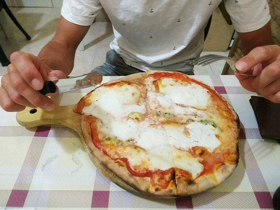 il grottino pizzeria Bari