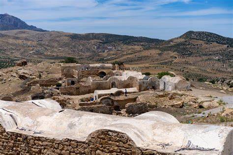 Itinerario di Viaggio: Cosa vedere e cosa fare in 7/14 giorni in Tunisia The Berber Village of Takrouna