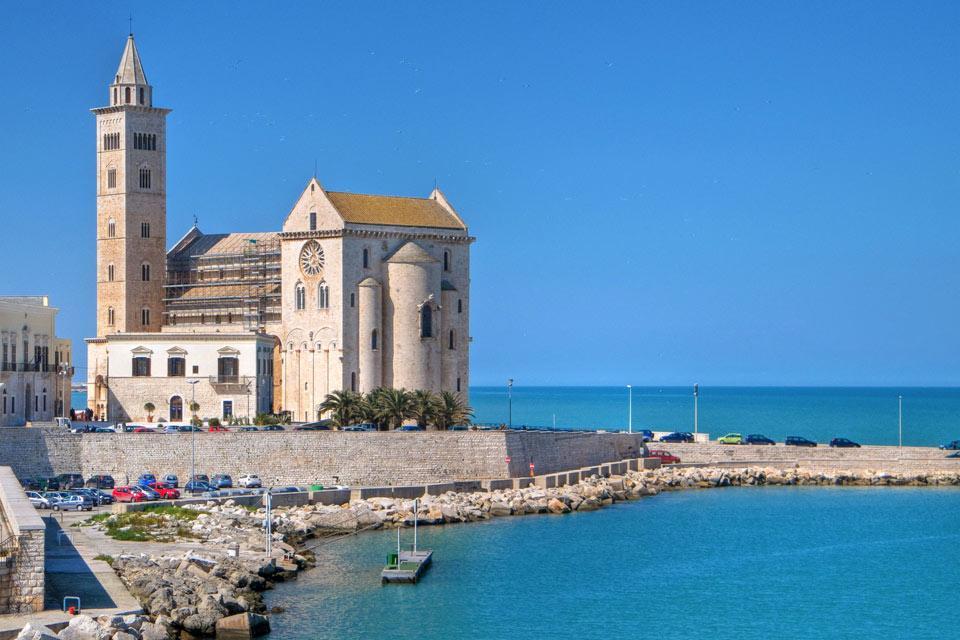 Trani vista cattedrale mare