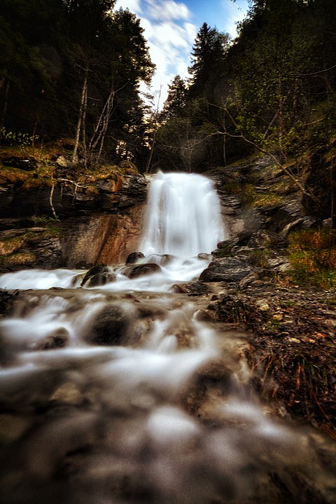 Alla scoperta di 2 borghi fra i più belli del Piemonte: un tesoro da scoprire Usseaux, Castagnola delle Lanze px Lo scorrere della natura