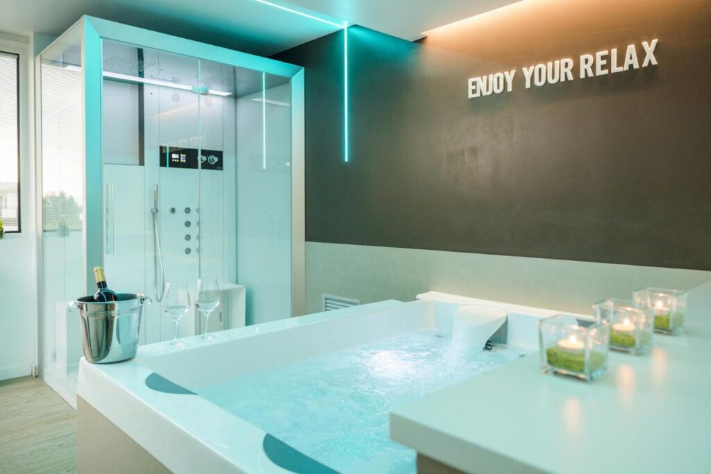 11 MIGLIORI BIKE HOTEL IN ITALIA(LA NOSTRA SCELTA INDIPENDENTE) Enjoy Garda Hotel