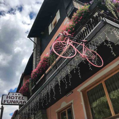 11 MIGLIORI BIKE HOTEL IN ITALIA(LA NOSTRA SCELTA INDIPENDENTE) Stelvio Pass cycling Copyright Epic Road Rides x