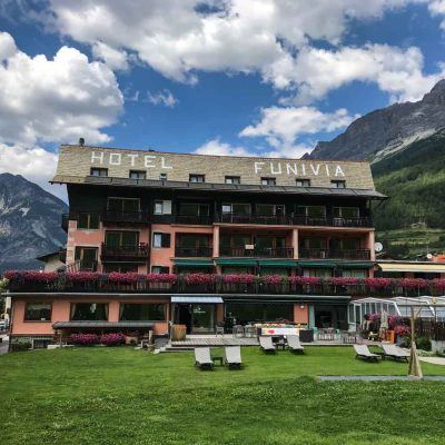 11 MIGLIORI BIKE HOTEL IN ITALIA(LA NOSTRA SCELTA INDIPENDENTE) Stelvio Pass cycling Copyright Epic Road Rides x