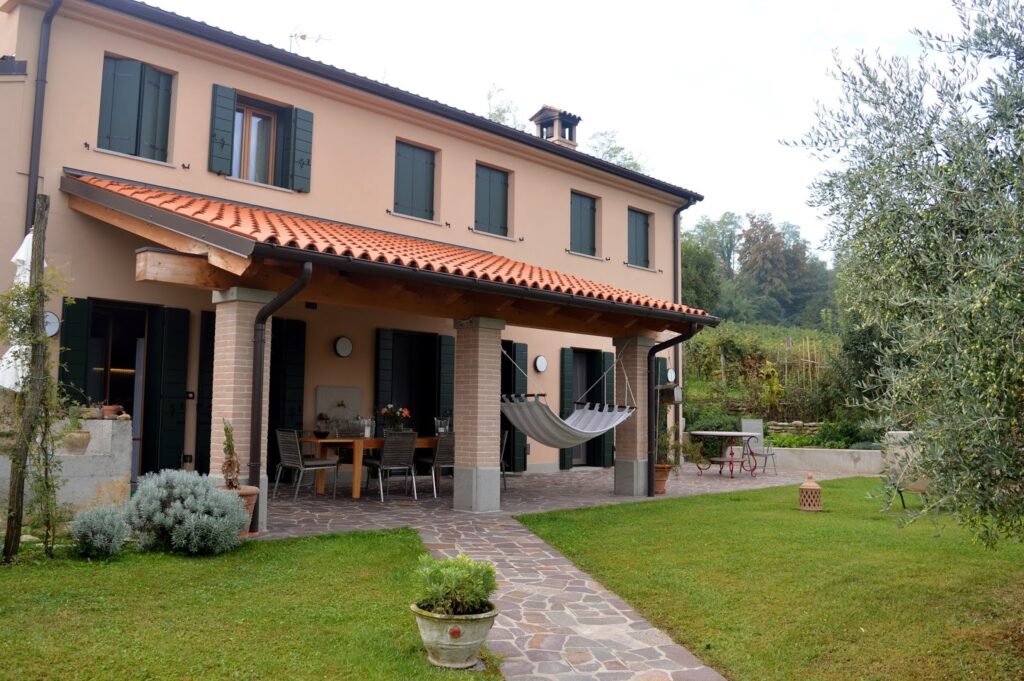 Colli Euganei in Veneto: percorsi di vino tra borghi medievali agriturismi colli euganei
