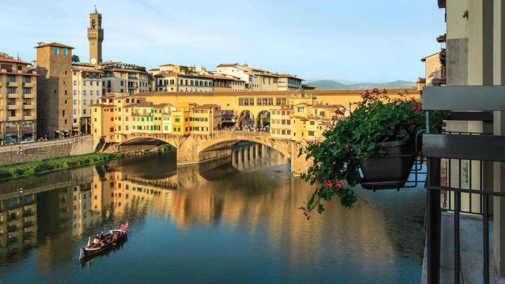 Vista di firenze dal Ponte Vecchio
