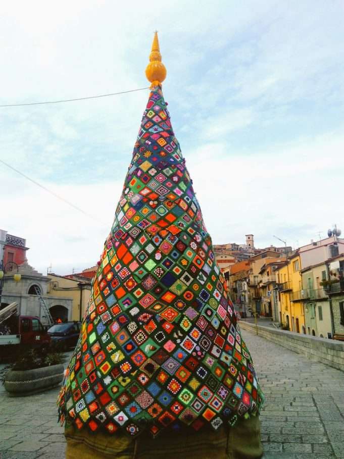 italy christmas tree crochet