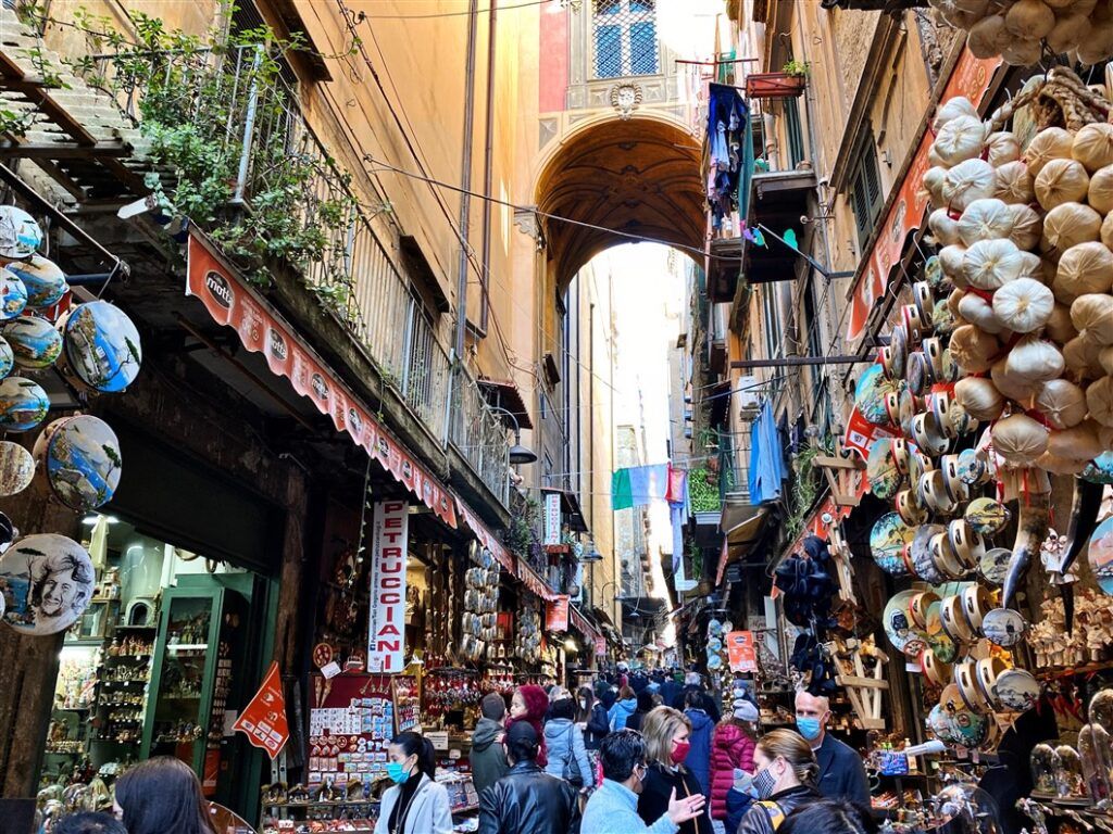 Organizzare le proprie vacanze di Natale a Napoli tradizioni e cosa vedere vacanza di natale e Napoili