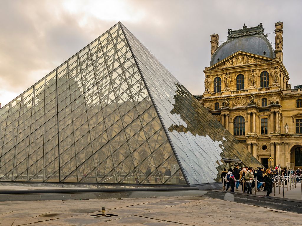 5 musei da visitare assolutamente a Parigi Museo del Louvre
