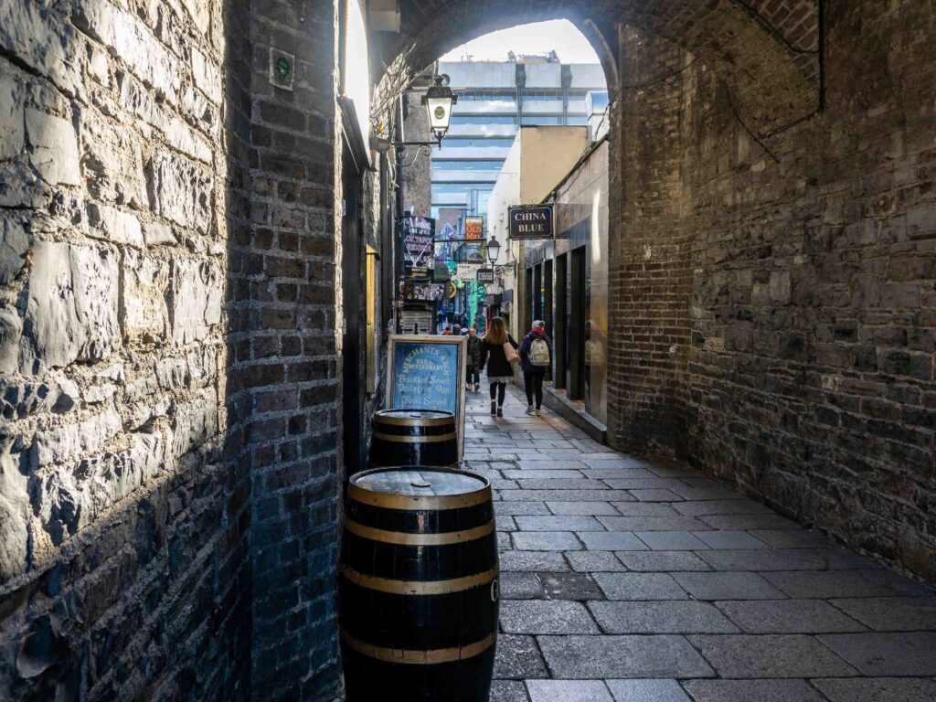 csm Motel One Dublin Ulysses Merchant s Arch x ecaafb