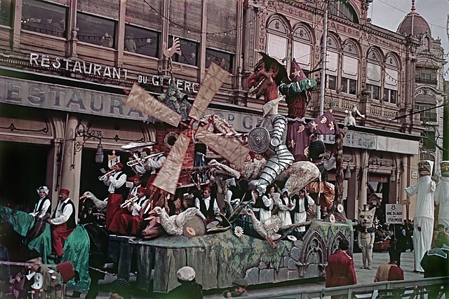 Maschere e misteri: il Carnevale di Nizza e la sua storia px Franz Grasser Nice carnaval chariot