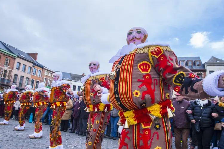 carnevale di binche belgio