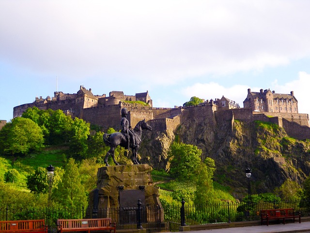 edinburgh castle scotland