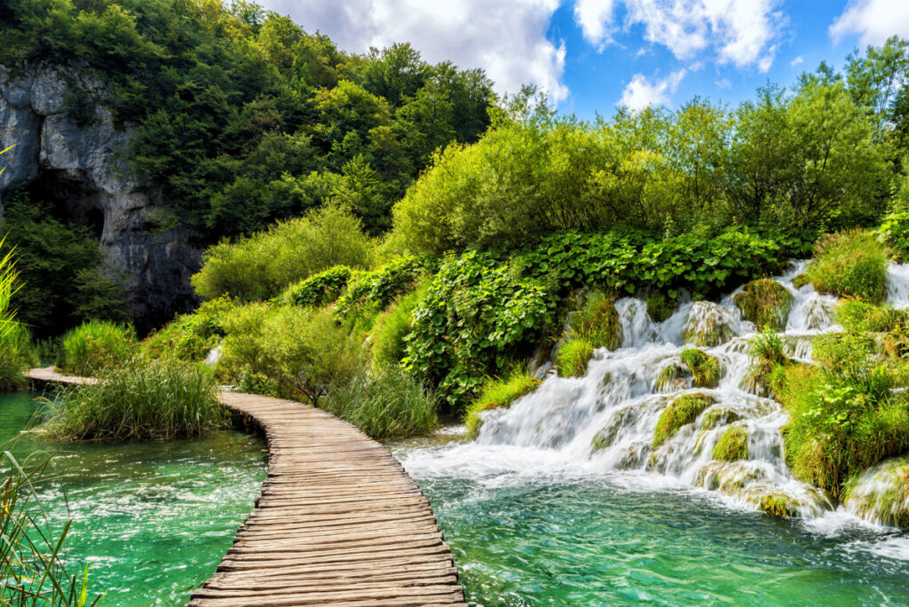 Vacanze avventura - La top 10 delle attività adrenaliniche più popolari in Europa laghi di plitvice
