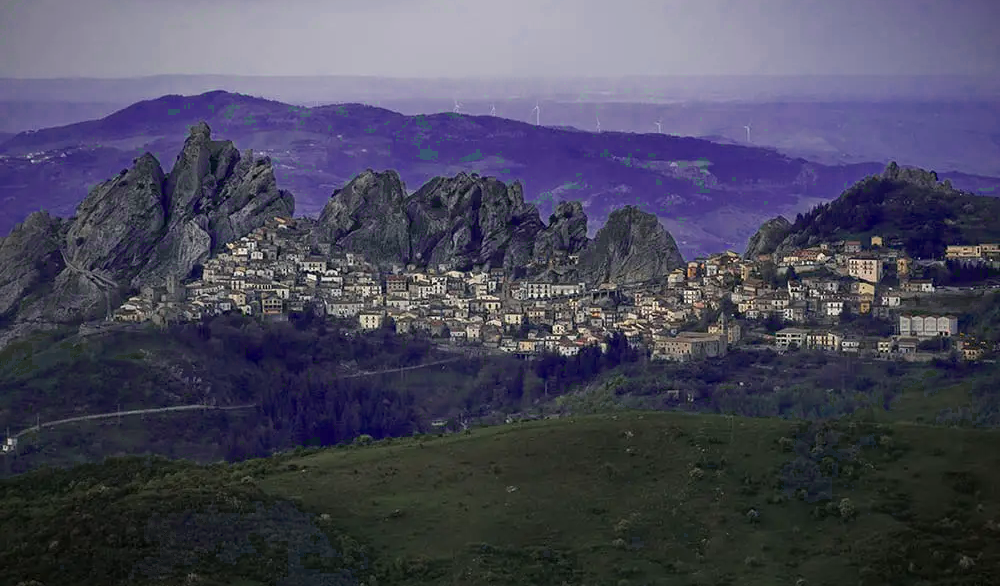 pietrapertosa vista dalla valle